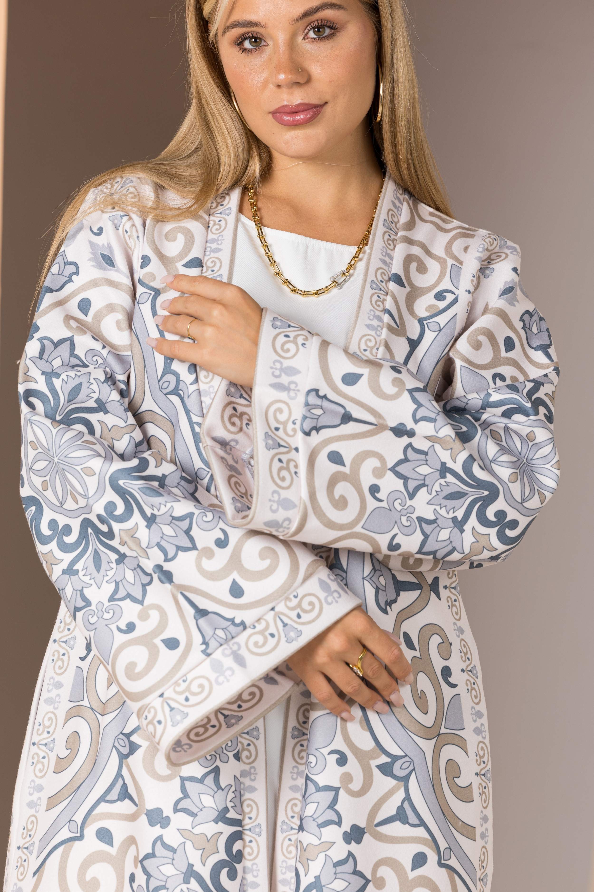Ivory magic cardigan / kaftan