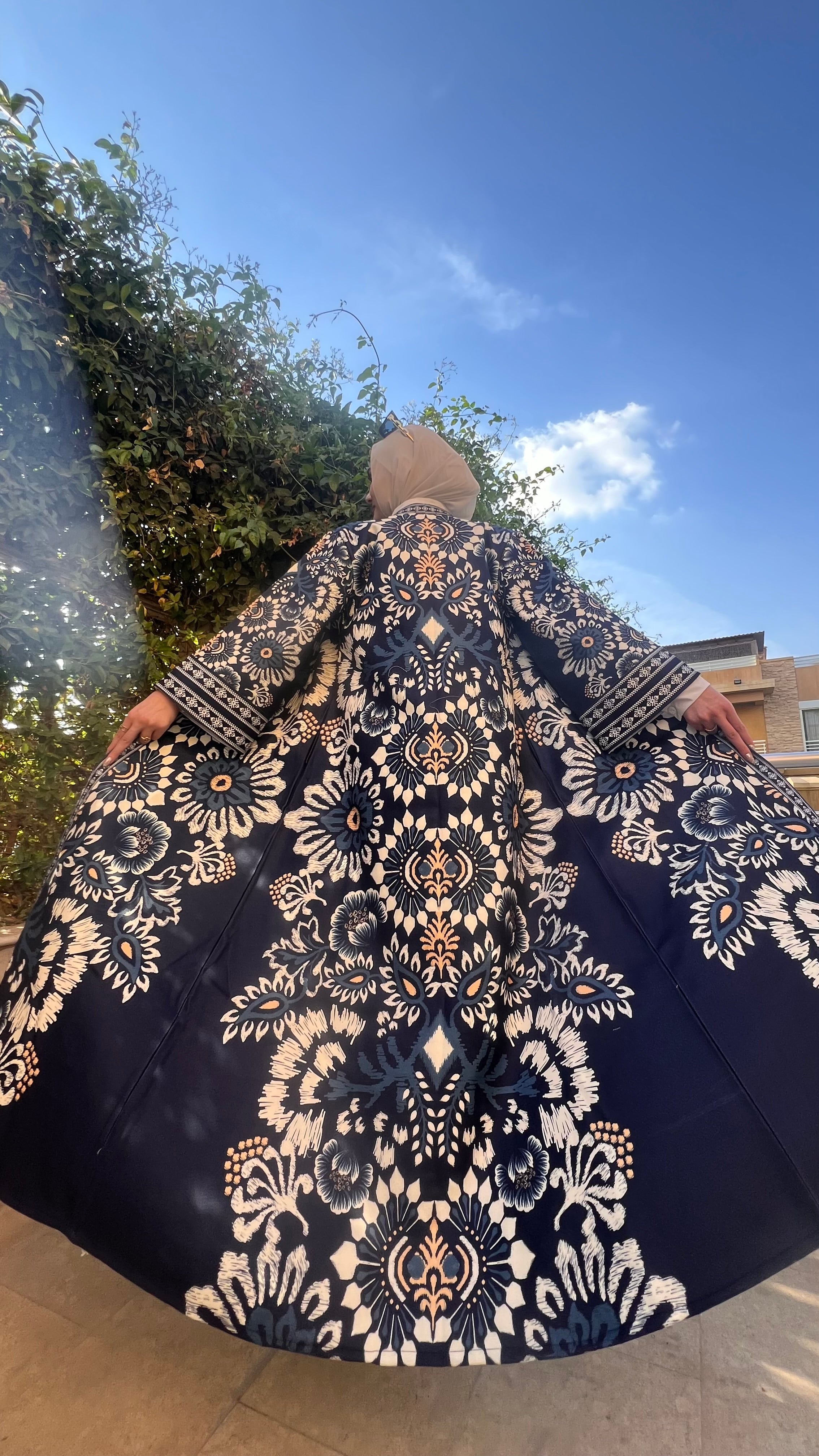 Oriental blue roses kaftan