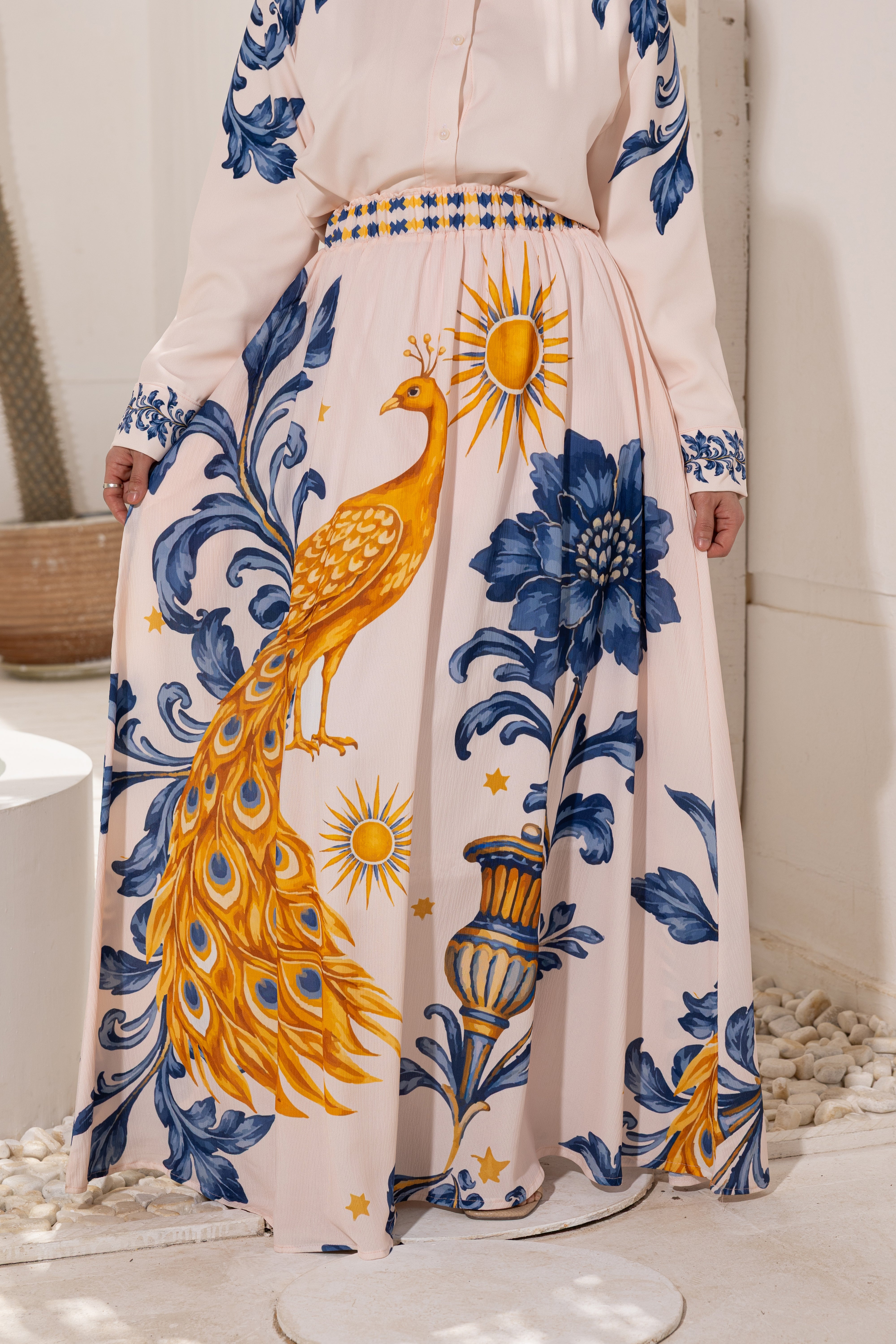 Queen skirt